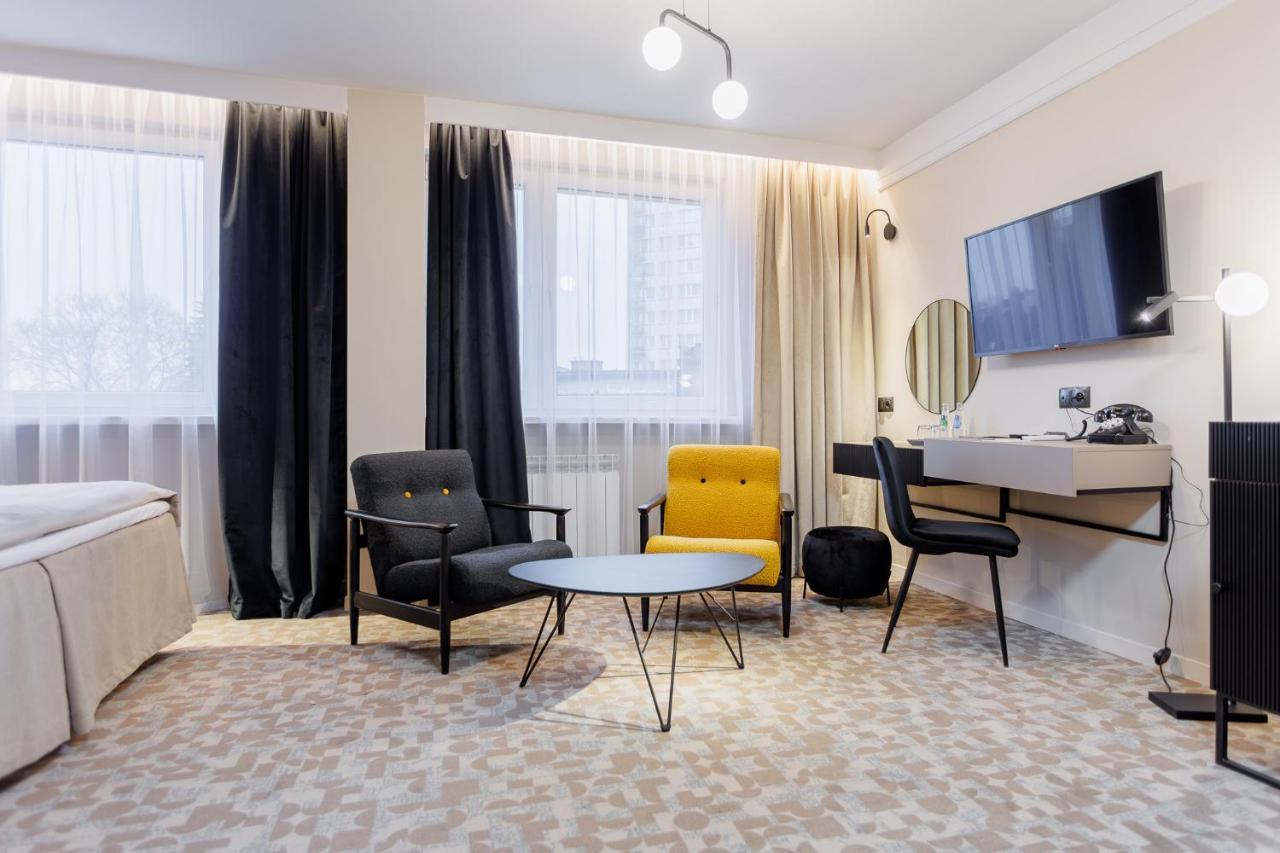 Hotel Tarnovia Тарнов Екстериор снимка