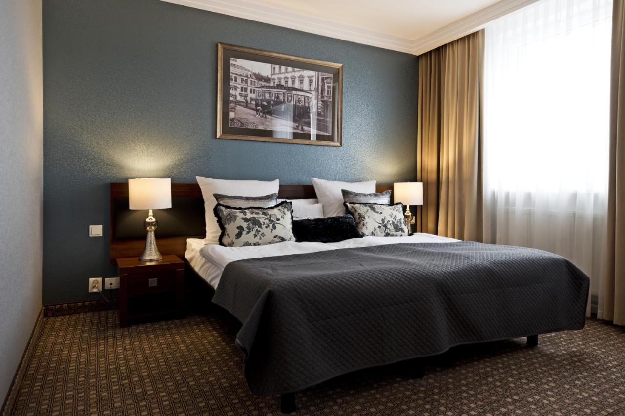 Hotel Tarnovia Тарнов Екстериор снимка